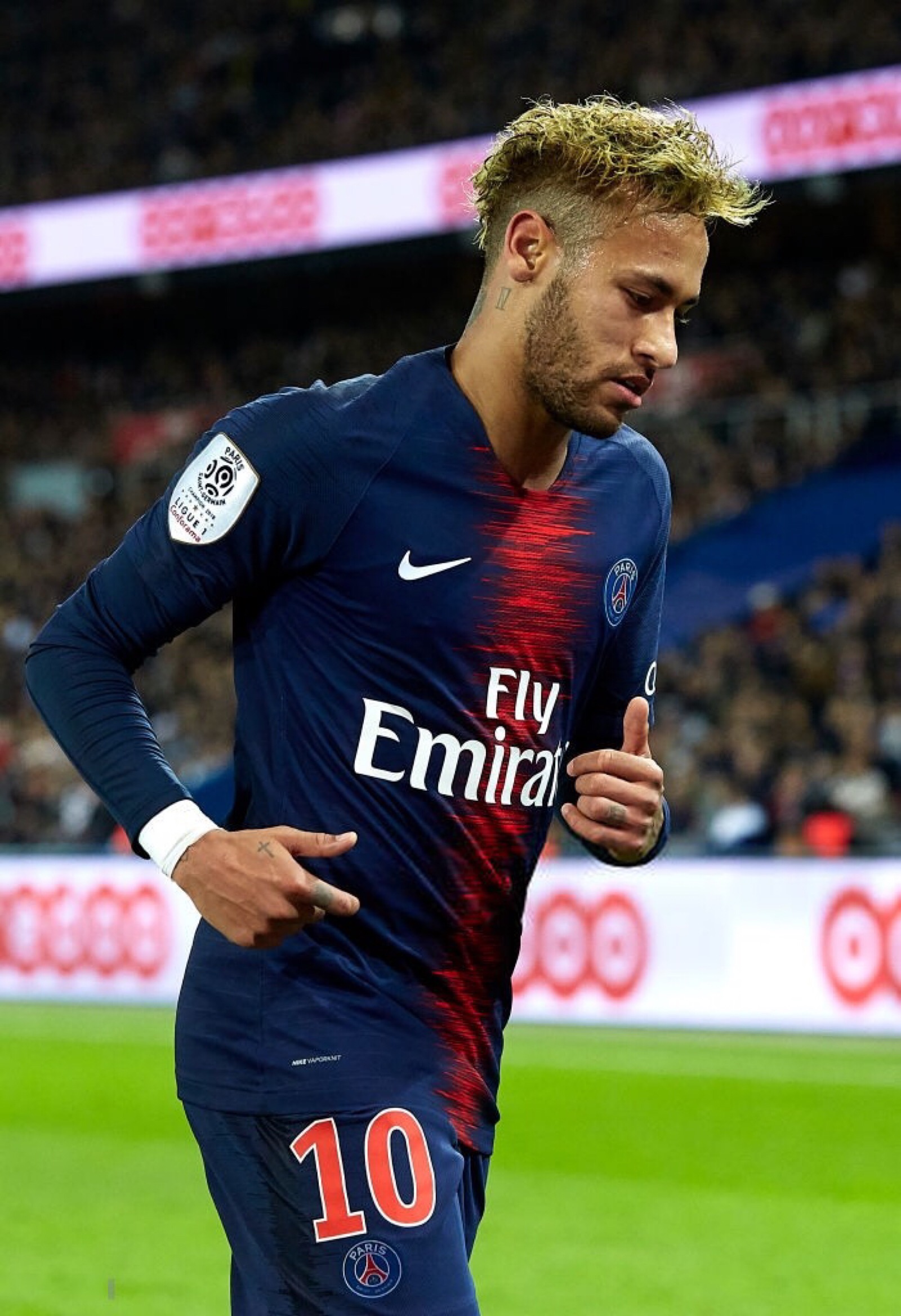 英超积分榜：阿森纳2分领先曼城，维拉第3曼联第6利物浦第10