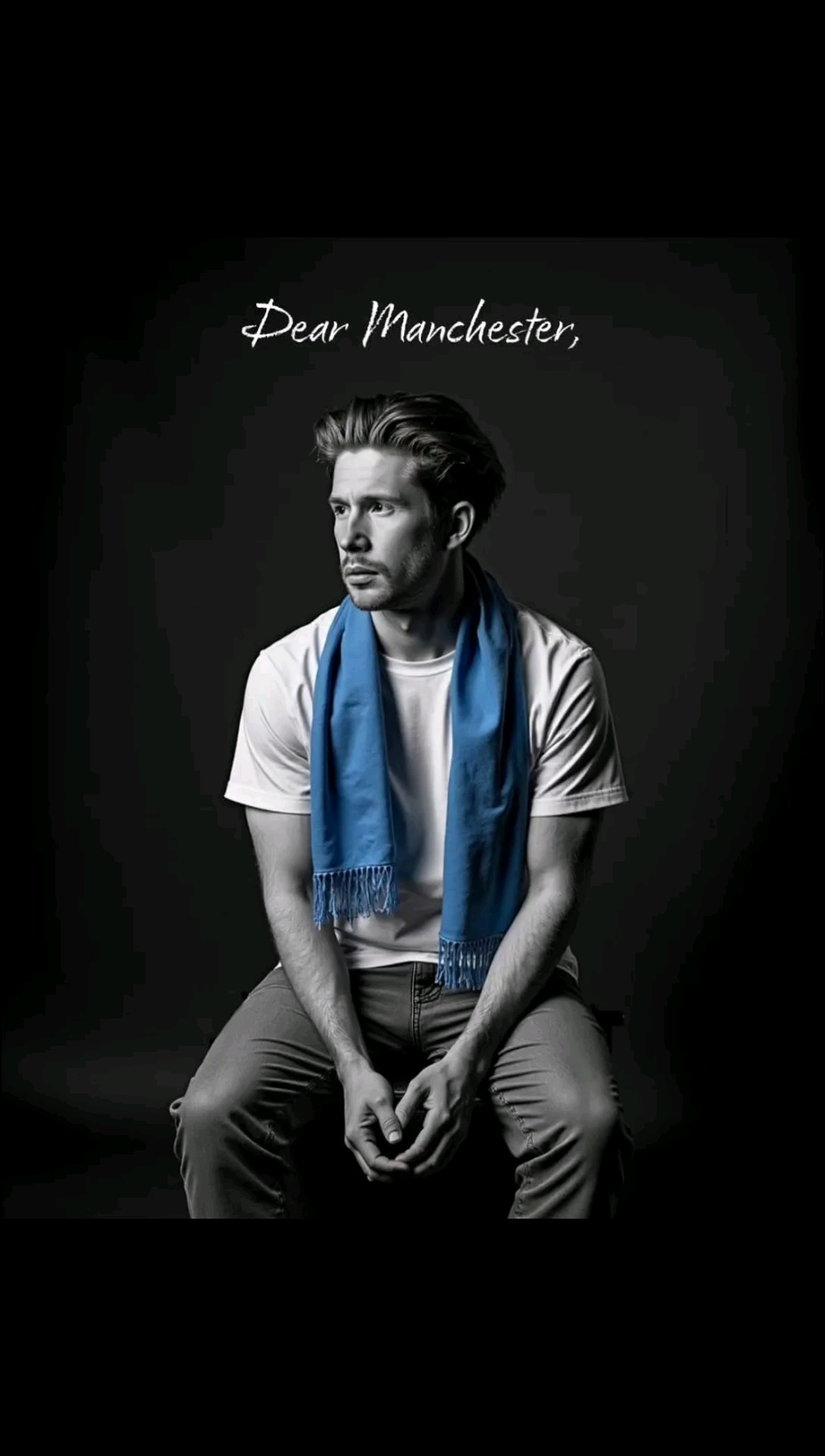 利物浦官网仅放萨拉赫抢圈训练图，未展示其与队友拥抱镜头