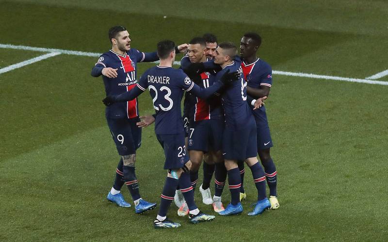 洛里：温哥华的人造草皮质量太差，在这样的场地比赛不可接受