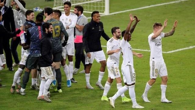 弗兰克：如果范德芬还能做到这样，他就可以直接从我身边走过