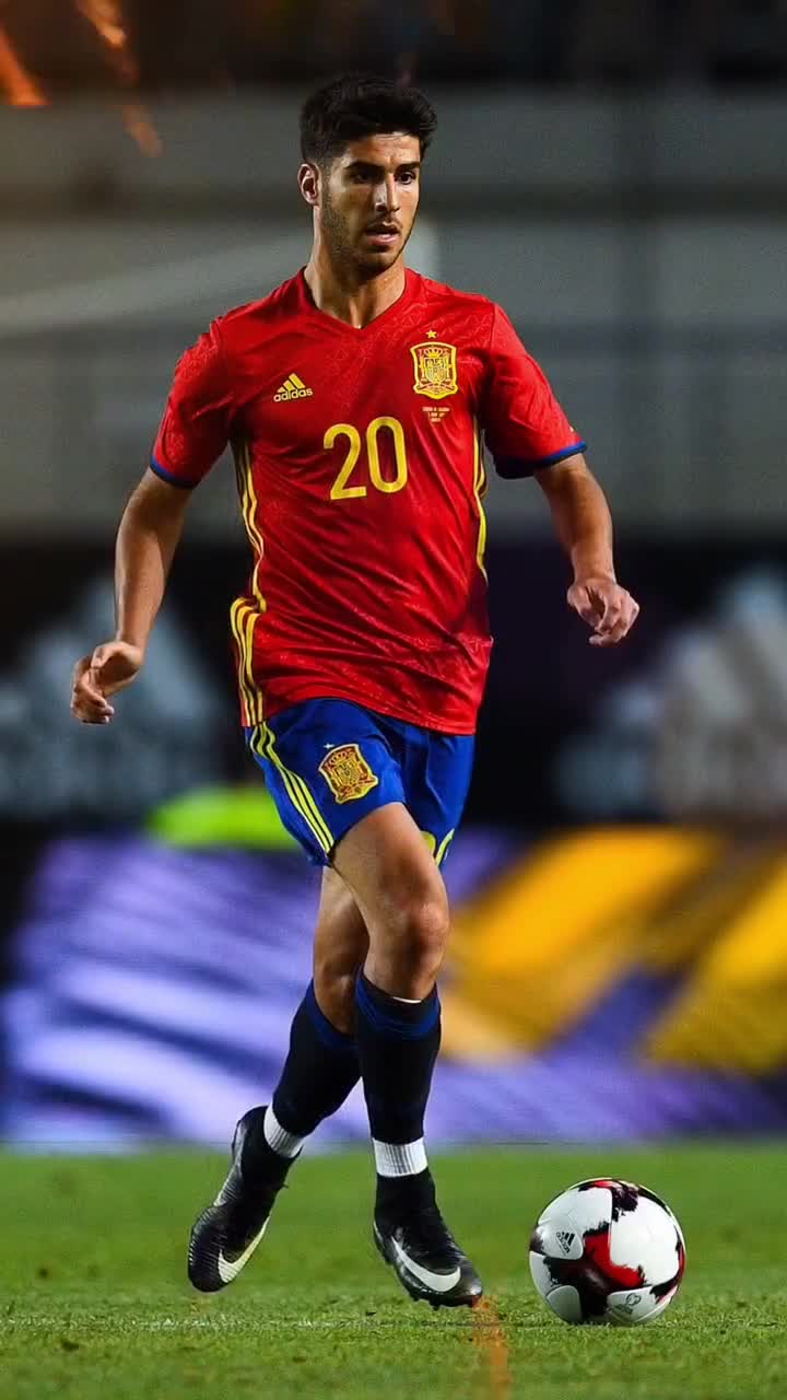 欧冠大神领衔!鹏哥解球11连红 琛茹&小盼哥皆25中23