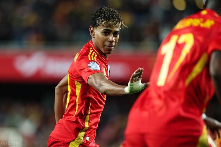 国足官方祝福魏祥鑫：期待以后为中国足球贡献更多力量