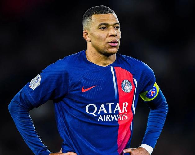 奥赖利：哈兰德在射门方面给我提过建议，我会永远记住这一球